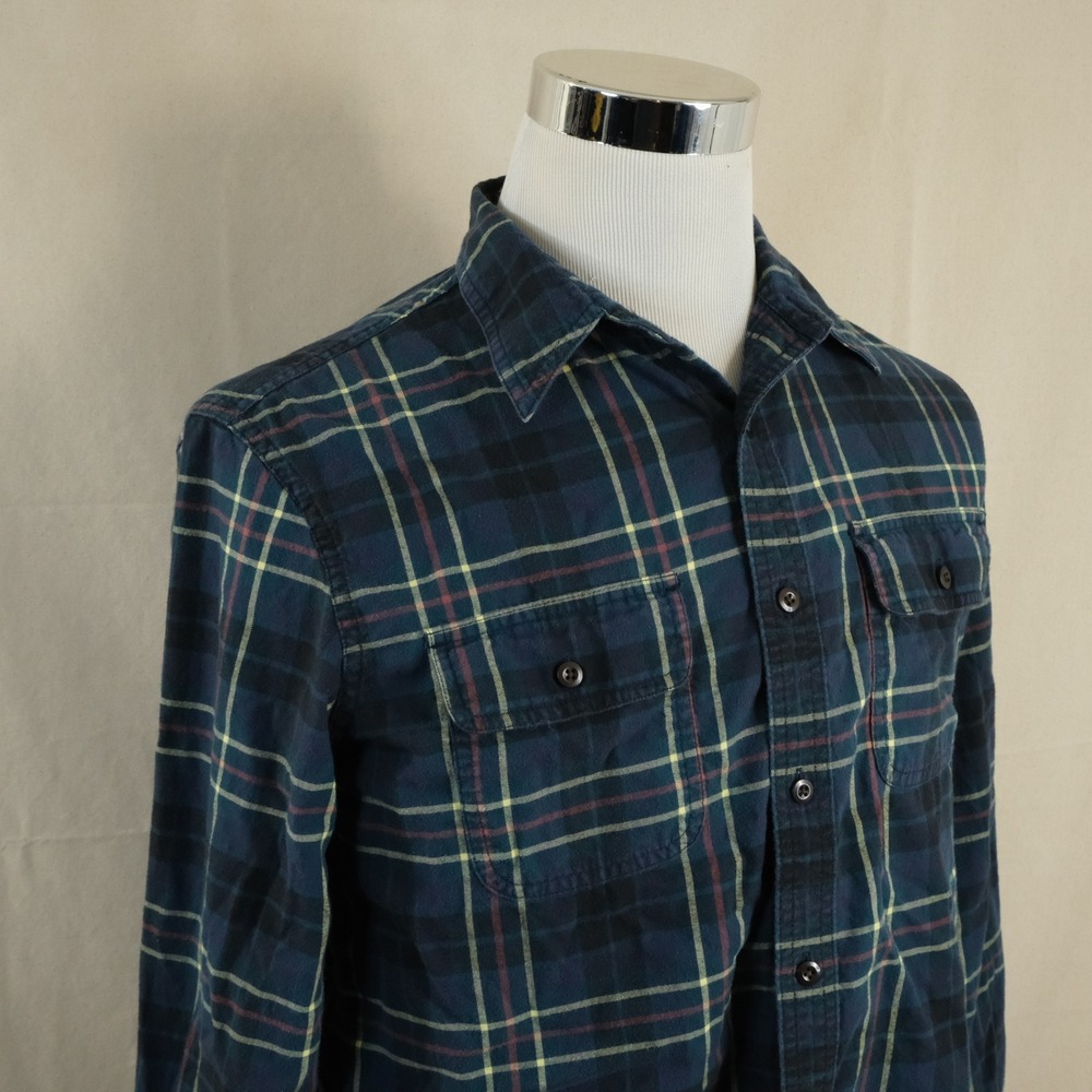 LL Bean Medium Slim Fit Signature Castine Flannel Shirt Blue Plaid Flannel Mens